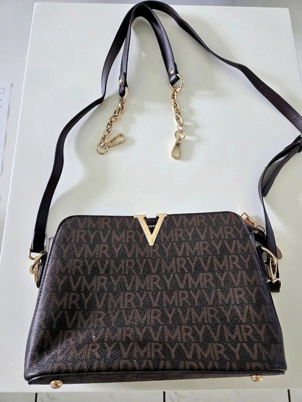 Elegant Brown V  Logo  Bag